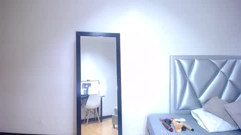 Snapshot of exotic_karmella chatting on March 8, 9:29 pm exotic_karmella online show from March 8, 9:29 pm