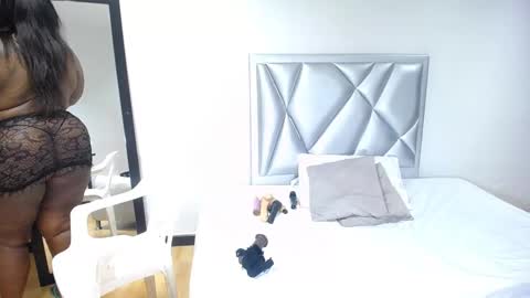 Snapshot of exotic_karmella chatting on February 1, 11:27 pm exotic_karmella online show from February 1, 11:27 pm