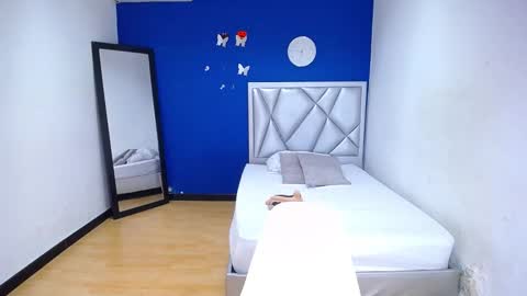 Snapshot of exotic_karmella chatting on January 23, 10:22 pm exotic_karmella online show from January 23, 10:22 pm