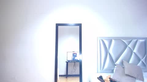 Snapshot of exotic_karmella chatting on February 17, 9:10 pm exotic_karmella online show from February 17, 9:10 pm