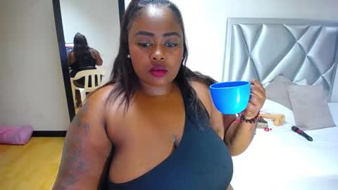 Snapshot of exotic_karmella chatting on February 19, 11:46 pm exotic_karmella online show from February 19, 11:46 pm