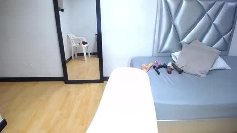 Snapshot of exotic_karmella chatting on March 10, 8:45 pm exotic_karmella online show from March 10, 8:45 pm
