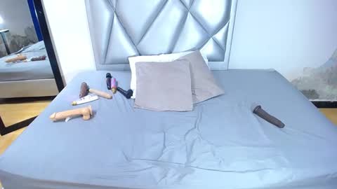 Snapshot of exotic_karmella chatting on March 4, 12:18 am exotic_karmella online show from March 4, 12:18 am