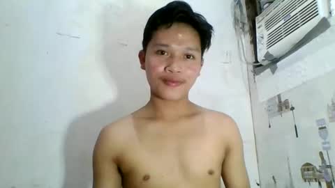 Snapshot of exotichugecock chatting on January 13, 3:34 am Jan online show from January 13, 3:34 am