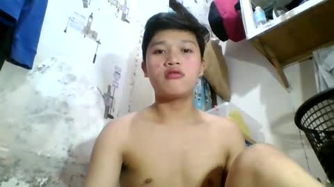 Snapshot of exotichugecock chatting on February 8, 9:13 am Jan online show from February 8, 9:13 am