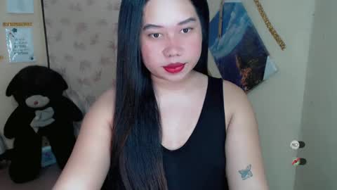 Snapshot of f3ckdollucy chatting on March 5, 7:49 am yanna online show from March 5, 7:49 am