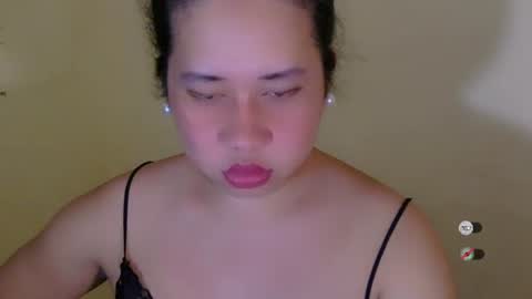 Snapshot of f3ckdollucy chatting on September 22, 11:36 am yanna online show from September 22, 11:36 am