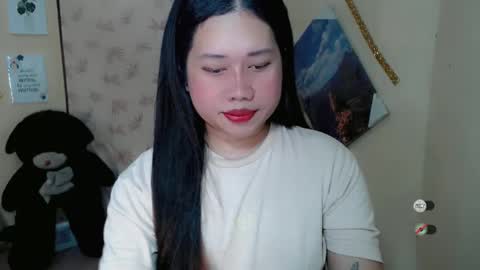 Snapshot of f3ckdollucy chatting on March 8, 8:44 am yanna online show from March 8, 8:44 am
