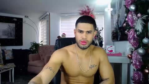 Snapshot of fabilatindick20 chatting on December 5, 12:06 pm Fabian online show from December 5, 12:06 pm
