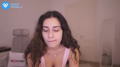 Daniela online show from December 5, 2:28 pm
