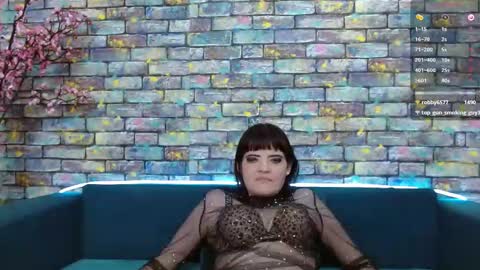 Laura online show from January 15, 11:51 pm