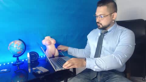 FELIPE QUIROZ online show from September 11, 12:17 pm