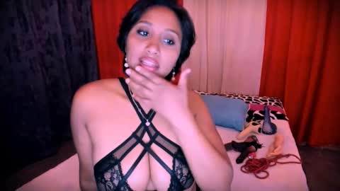 Snapshot of fernanda_l chatting on February 12, 3:49 pm fernanda online show from February 12, 3:49 pm