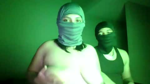 Snapshot of fineassmexican2224 chatting on September 18, 5:33 am fineassmexican2224 online show from September 18, 5:33 am