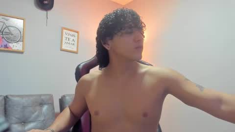 Snapshot of fire_boy69 chatting on September 14, 11:28 pm fire_boy69 online show from September 14, 11:28 pm