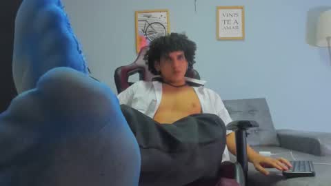 Snapshot of fire_boy69 chatting on September 9, 10:10 pm fire_boy69 online show from September 9, 10:10 pm
