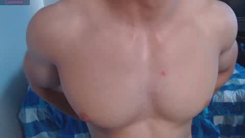 Snapshot of fitnessboy177 chatting on December 2, 11:02 pm fitnessboy177 online show from December 2, 11:02 pm