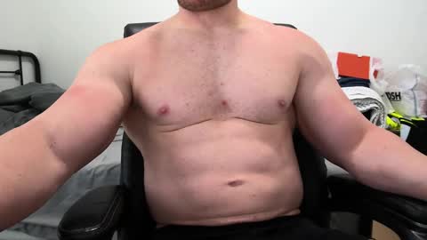 fitnudeguyxxx online show from September 22, 7:07 pm