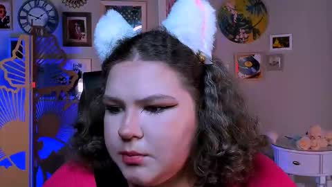 Snapshot of florenceanderson_ chatting on September 17, 9:13 am florenceanderson_ online show from September 17, 9:13 am
