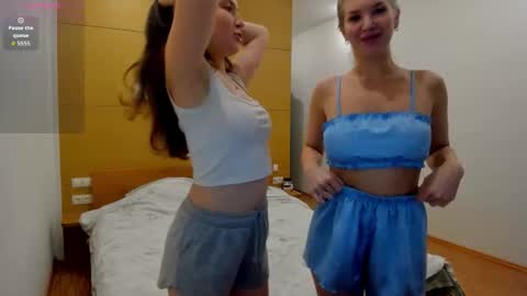 Flurry and Chloe online show from September 18, 5:28 pm