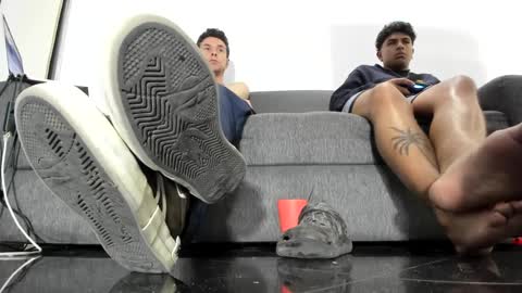foot_master777 online show from September 17, 4:16 am