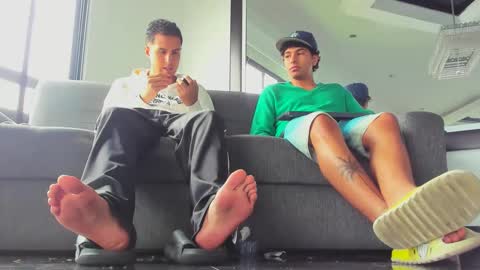 foot_master777 online show from February 25, 4:14 pm