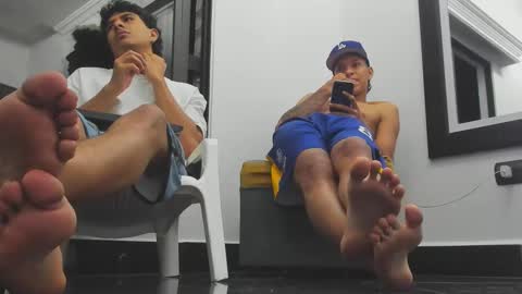 foot_master777 online show from March 2, 3:24 am
