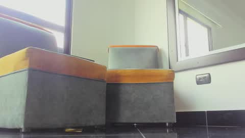 foot_master777 online show from March 6, 3:35 pm