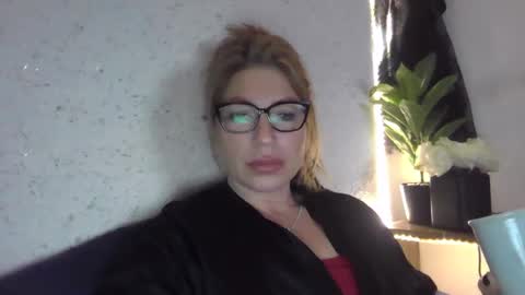 fox_red_lady7 online show from February 1, 9:00 am
