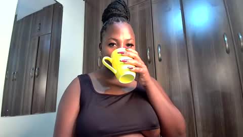 Kayla online show from December 3, 4:42 am