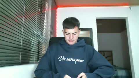 franccesco_699 online show from February 16, 10:54 pm