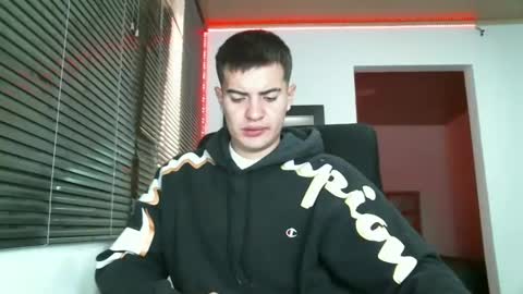 franccesco_699 online show from January 24, 4:39 pm