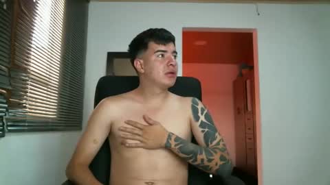 franccesco_699 online show from September 20, 5:49 pm