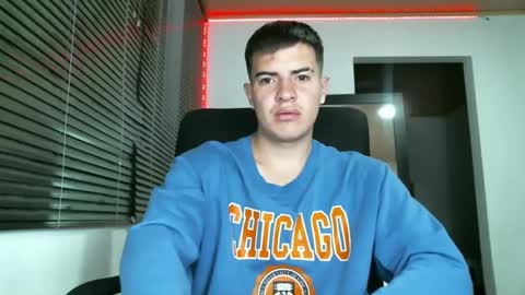 franccesco_699 online show from February 26, 12:20 am