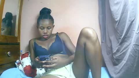 francilla online show from March 3, 6:13 pm