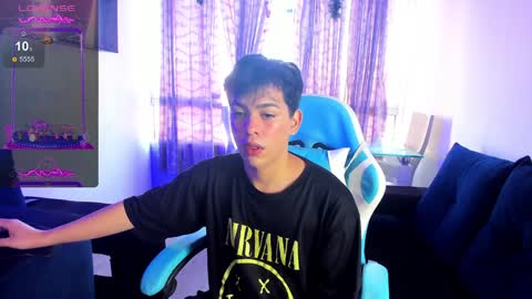 Snapshot of franco_rizzo01 chatting on January 20, 3:18 pm frank online show from January 20, 3:18 pm