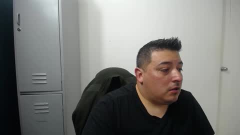 Snapshot of francoisroy chatting on September 12, 9:28 pm Juan online show from September 12, 9:28 pm