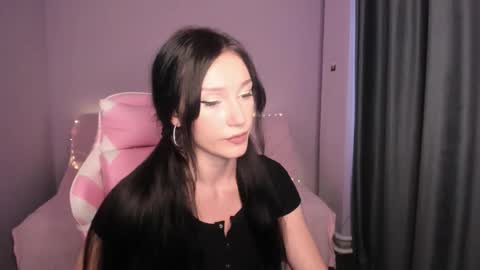 nora online show from September 20, 9:56 am