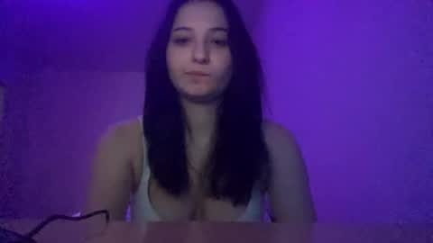 Lisa Miller online show from September 21, 11:58 am