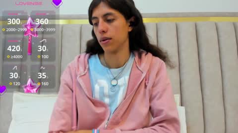 Snapshot of freyamoller chatting on January 25, 7:07 pm FREYA online show from January 25, 7:07 pm