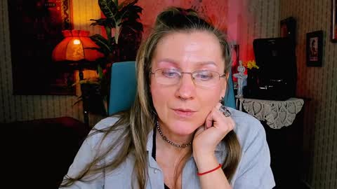 Frida Tander online show from February 2, 12:13 pm