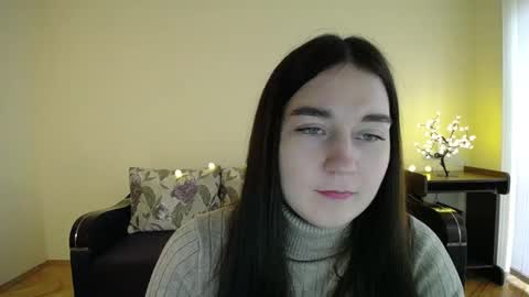 Snapshot of gabby_di chatting on February 7, 12:39 pm Jaklin online show from February 7, 12:39 pm