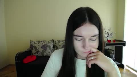 Snapshot of gabby_di chatting on September 20, 11:46 am Jaklin online show from September 20, 11:46 am