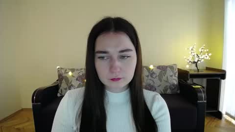 Snapshot of gabby_di chatting on January 28, 8:57 am Jaklin online show from January 28, 8:57 am