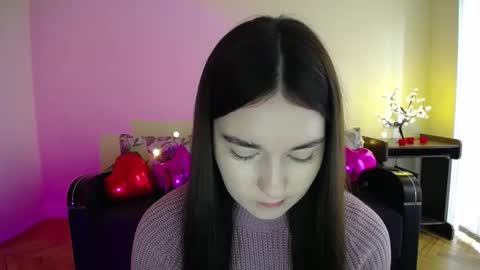Snapshot of gabby_di chatting on February 26, 9:01 am Jaklin online show from February 26, 9:01 am
