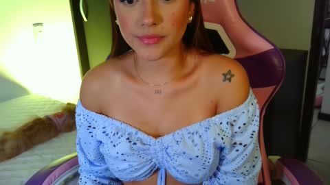 Snapshot of gabi_xi chatting on January 17, 3:11 pm Gabi online show from January 17, 3:11 pm