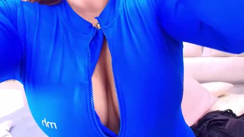 Snapshot of gabriela_leone chatting on February 11, 7:16 pm gabriela online show from February 11, 7:16 pm