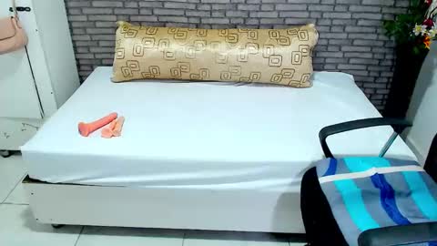 gabrielleferrera online show from September 9, 10:43 pm