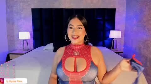 Snapshot of gaby_blaze chatting on March 1, 8:53 pm Gaby Blaze online show from March 1, 8:53 pm