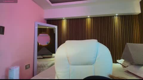 Snapshot of gabyrose9 chatting on September 17, 11:35 am gabyrose9 online show from September 17, 11:35 am